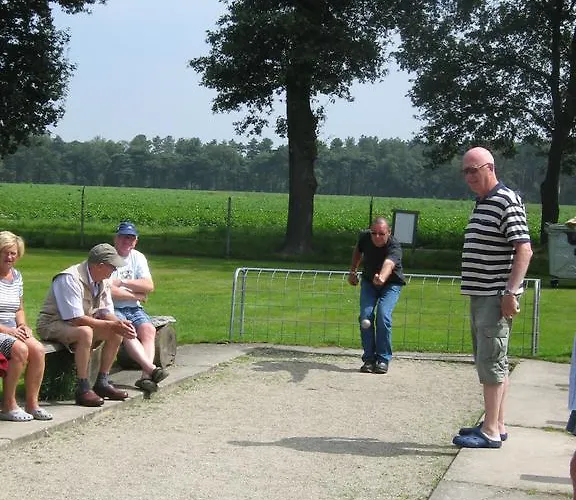 Minicamping De Lindehoef Daire *